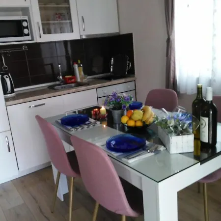 Holiday House Glorija Srima