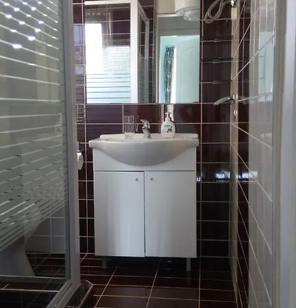 Holiday House Glorija Tatil Evi *